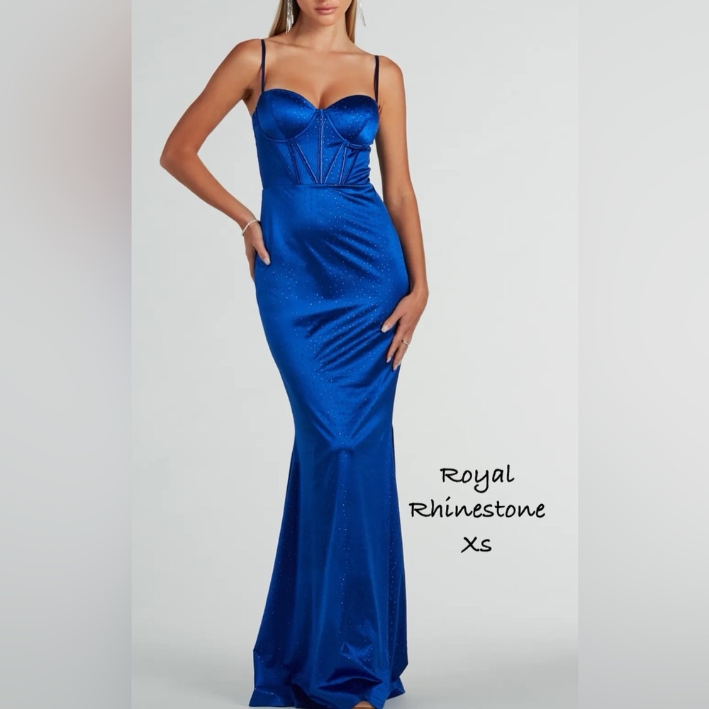 Elegant Blue Rhinestone Gown
